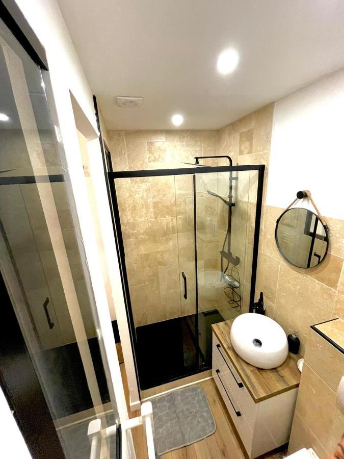 Appartement Cosy Proche Du Port Nice Luaran gambar