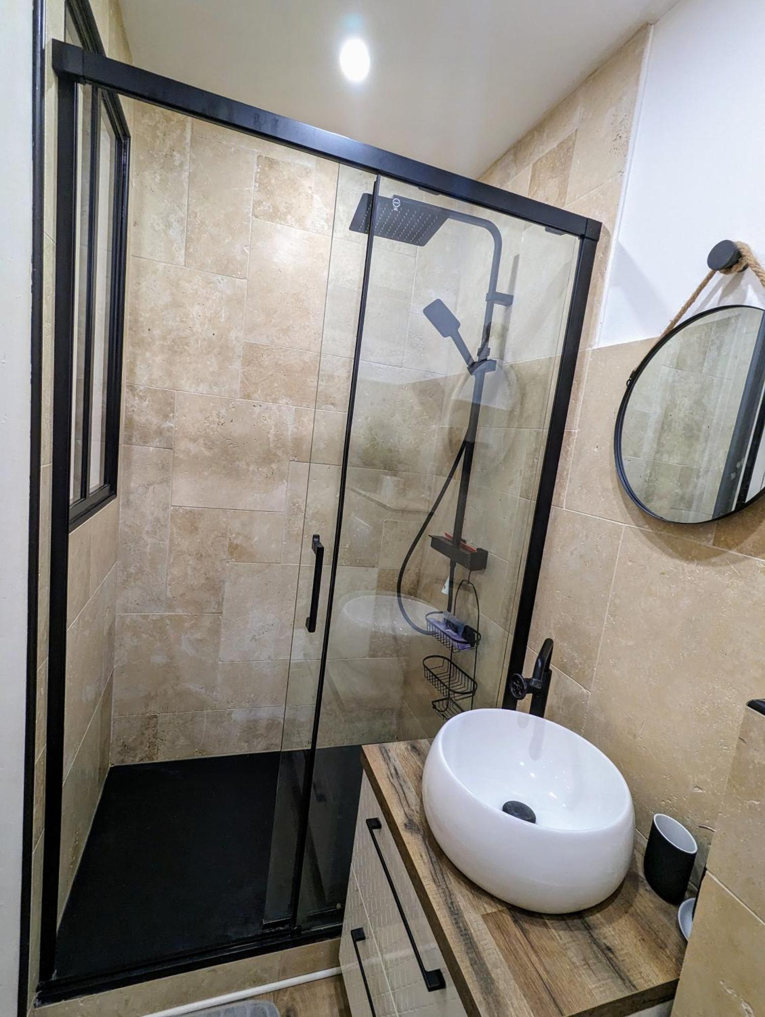 Appartement Cosy Proche Du Port Nice Luaran gambar