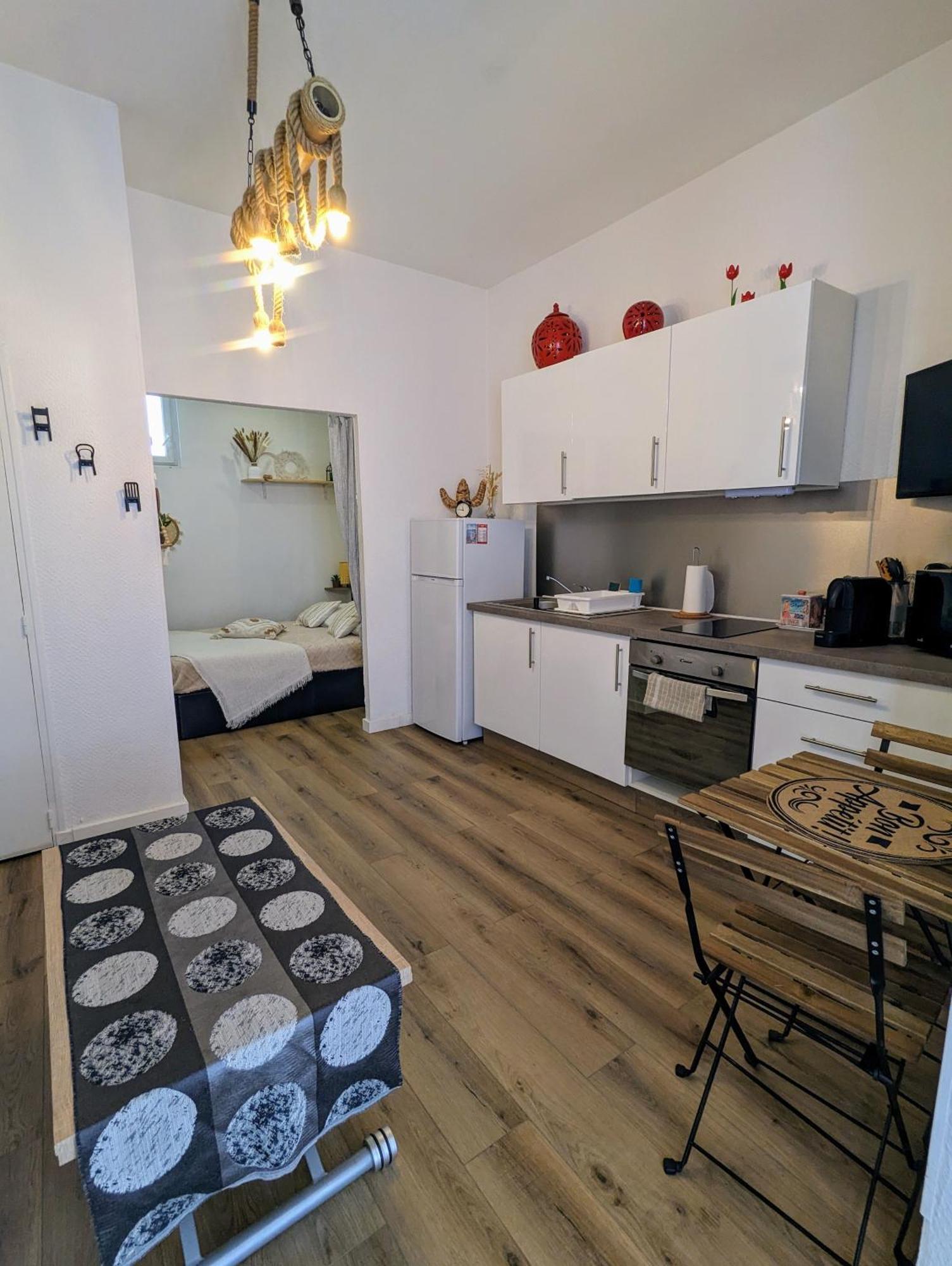 Appartement Cosy Proche Du Port Nice Luaran gambar